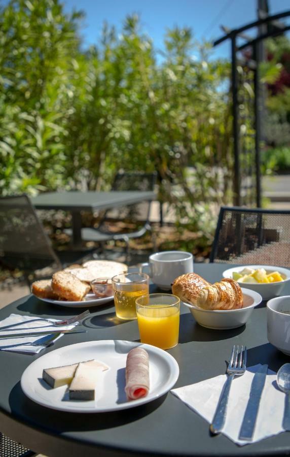 Ibis Budget Brignoles Provence Екстериор снимка